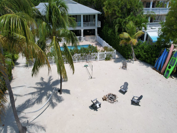 Islamorada 3 Bedroom Beach Vacation Pool Home Sleeps 8